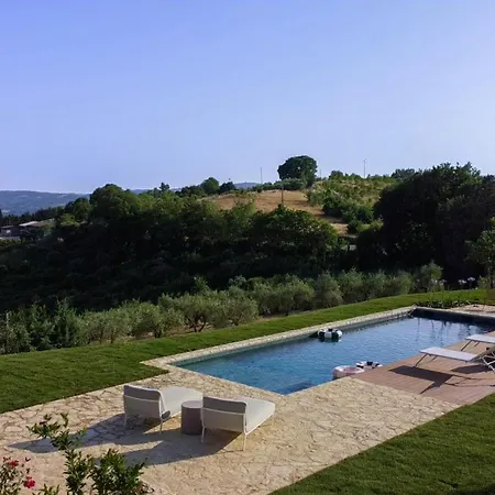 Overlooking Monte Peglia Reserve Holiday home *