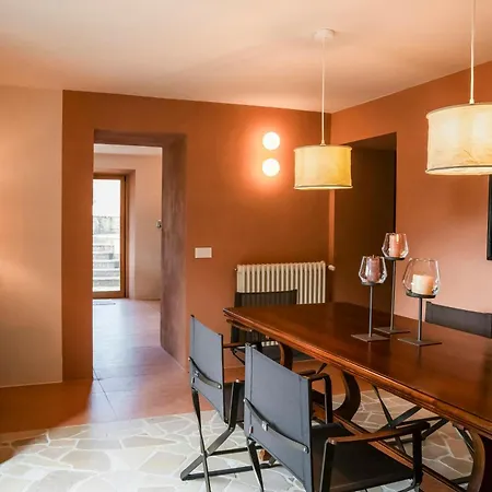 Overlooking Monte Peglia Reserve Casa de Férias