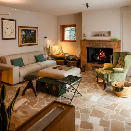 Overlooking Monte Peglia Reserve Holiday home