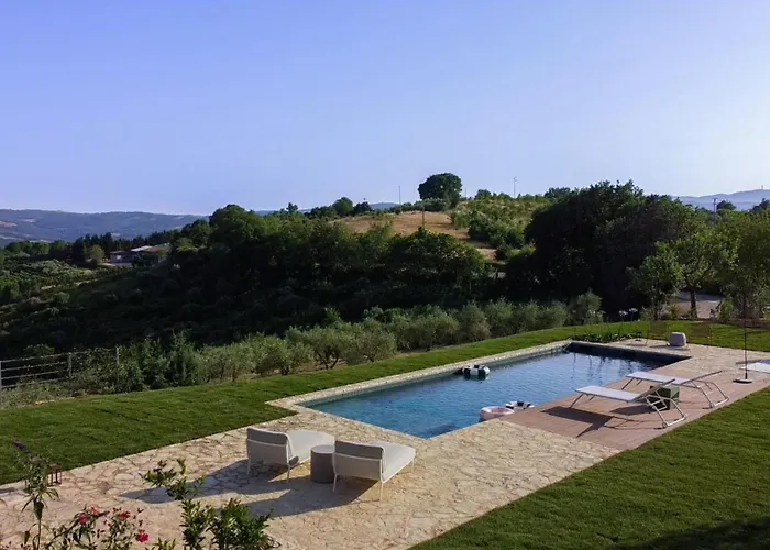 Overlooking Monte Peglia Reserve Casa de Férias *